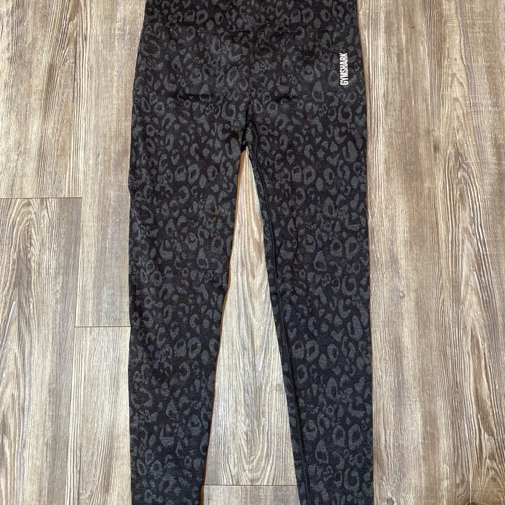 (SOLD) Gymshark Animal Adapt Leggings